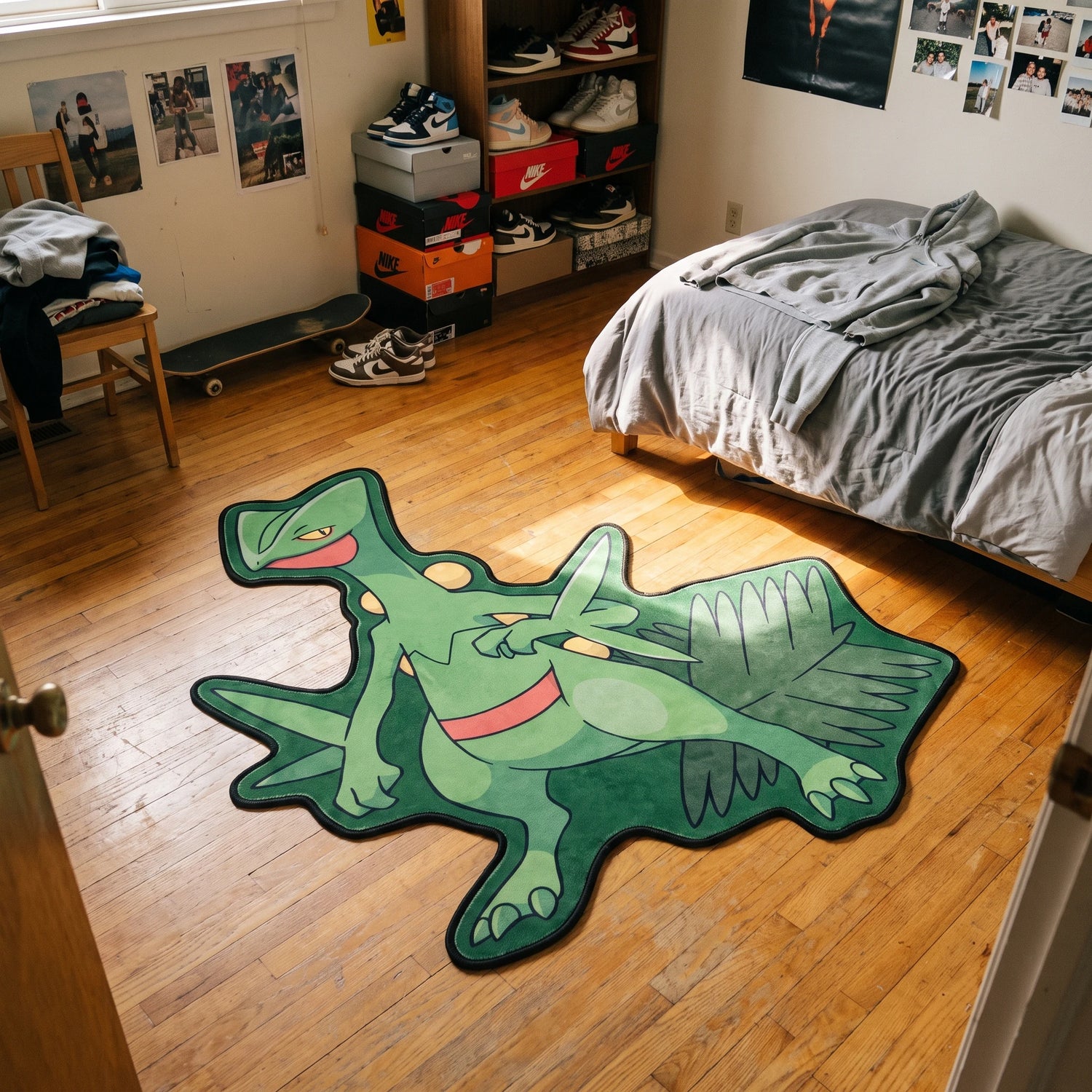 Blade Sceptile Rug - Shaped Anime Area Rug