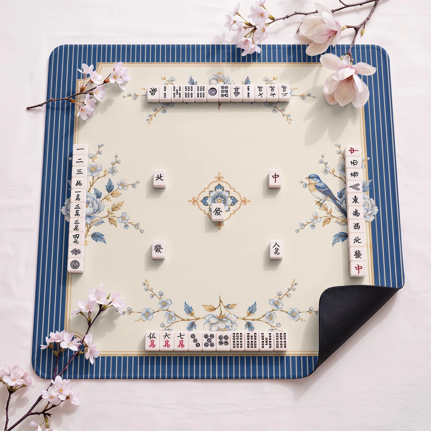 Bluebird Stripe design close-up on mahjong mat surface