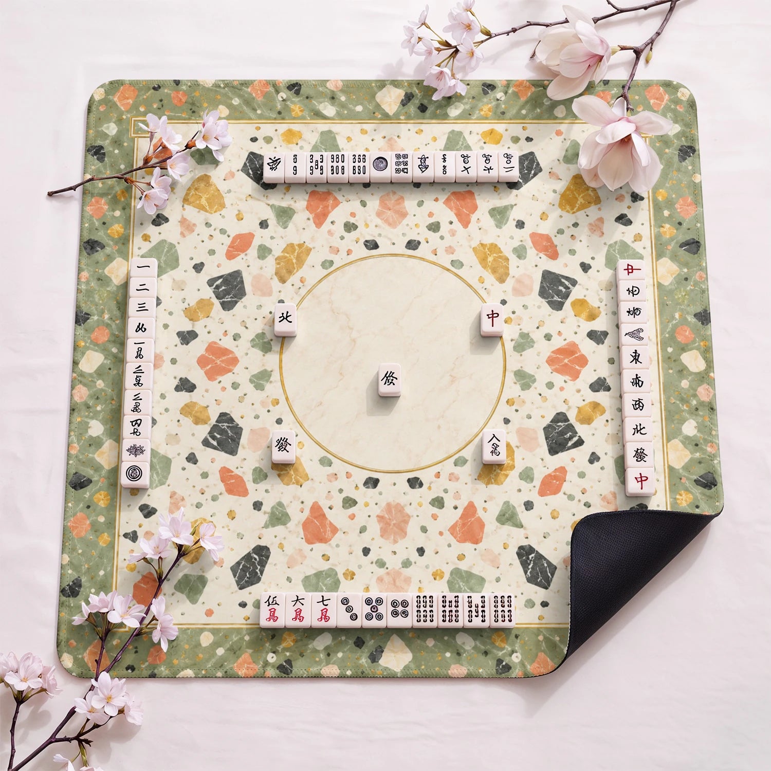 Cream Grid Minimalist design close-up on mahjong mat surface