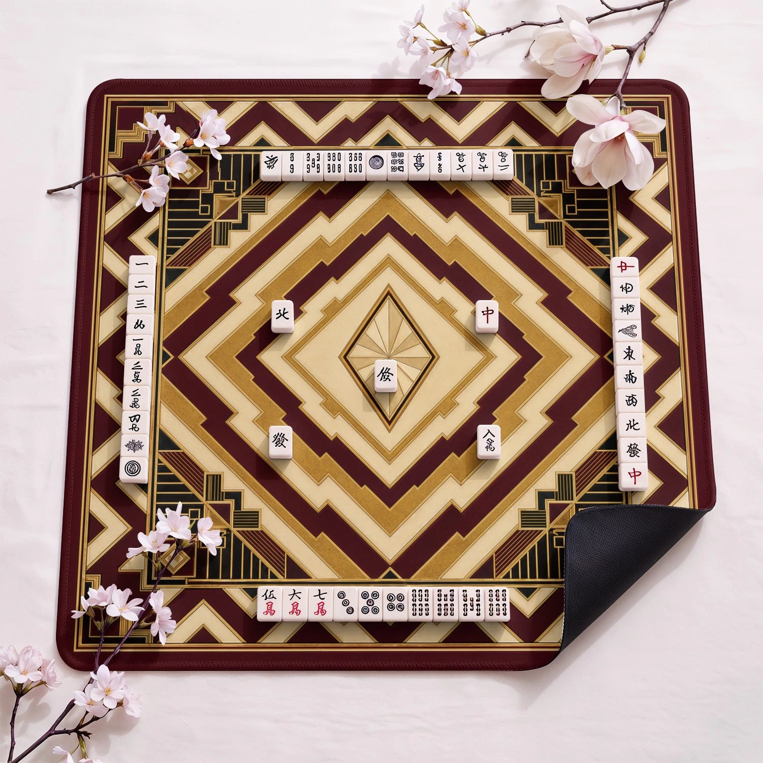 Deco Diamond design close-up on mahjong mat surface