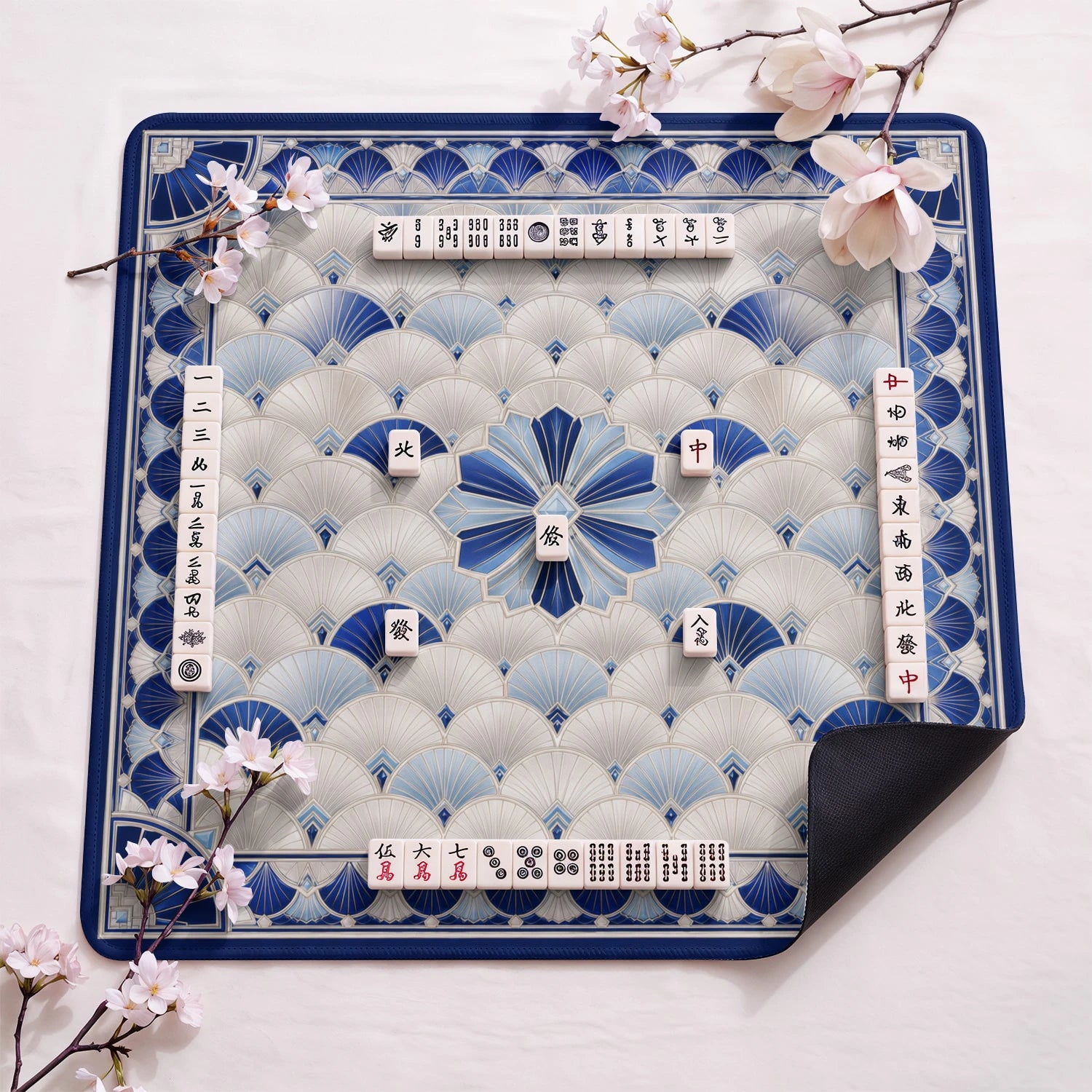 Deco Fan design close-up on mahjong mat surface