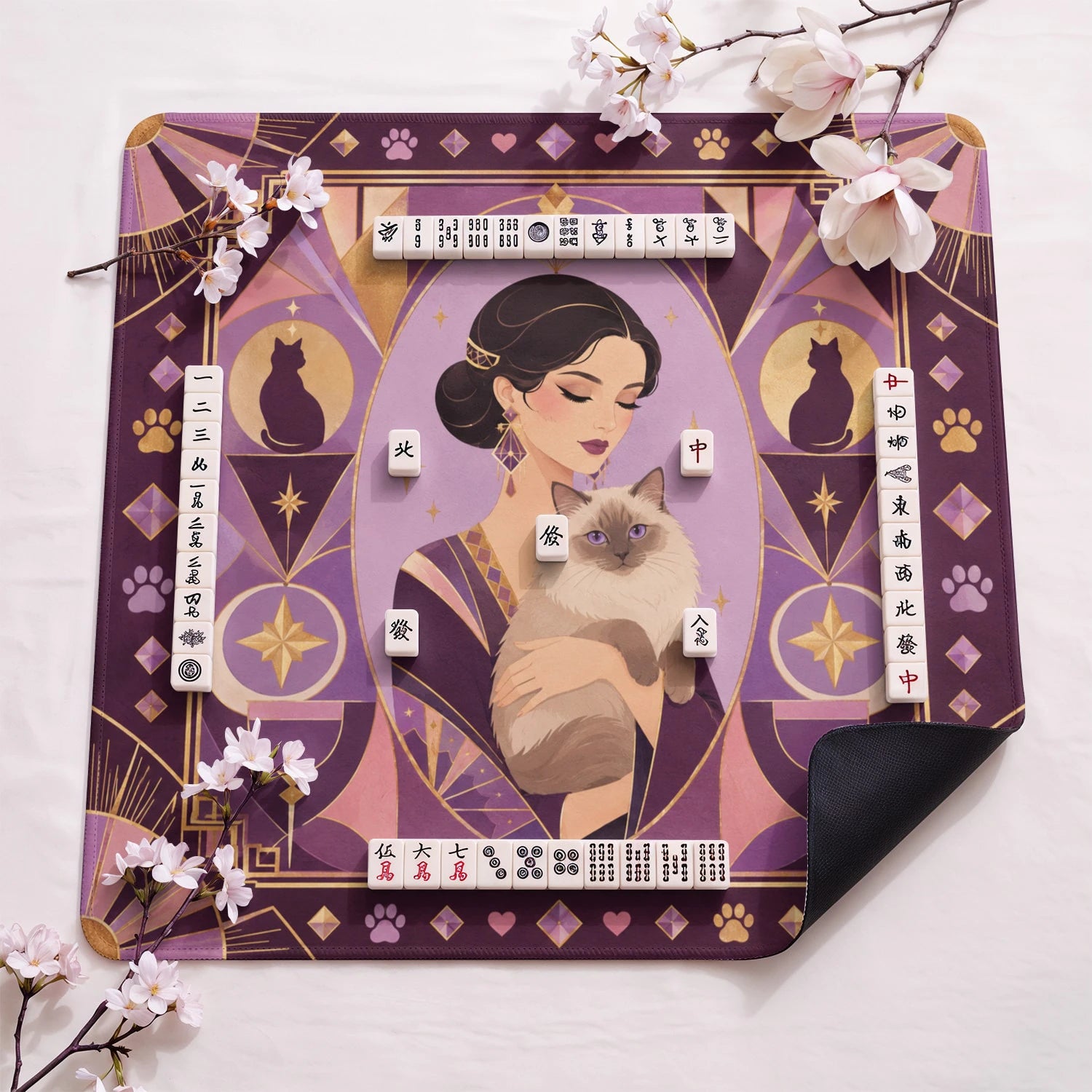 Purple Deco Cat design close-up on mahjong mat surface
