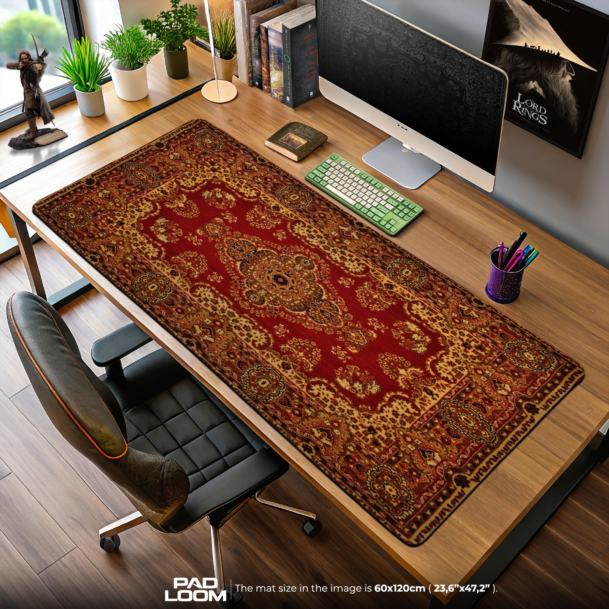 Vintage Red Medallion Mouse Pad, Artistic Gamer Desk Mat